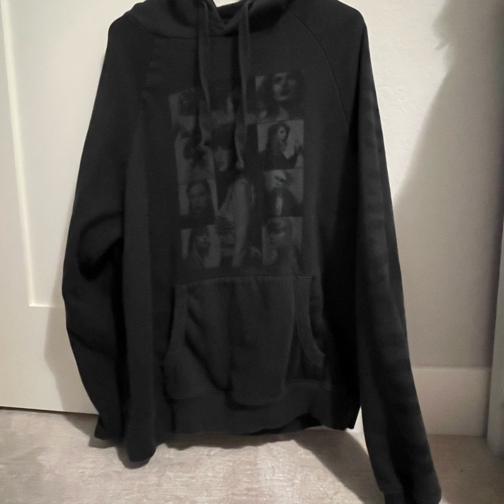 Taylor Swift Black Pullover Hoodie Sweatshirt
